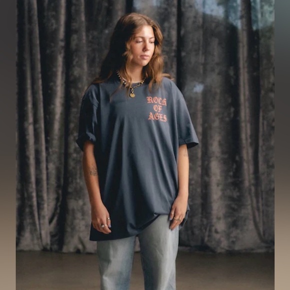 ELEVATION WORSHIP Women’s Casual Oversized Graphic Drop Shoulder Tee - Picture 3 of 11